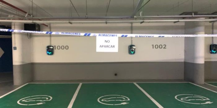 Aparcamiento Fórum Evolución plazas carga coches eléctricos