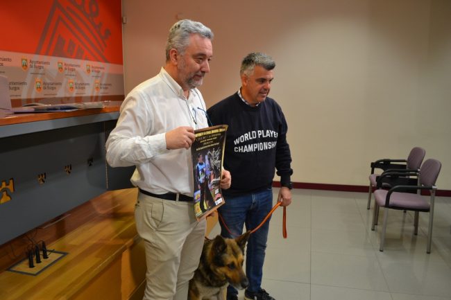presentación del 5º Campeonato Nacional Universal Sieger Presentación del programa del 5º Campeonato Nacional Universal Sieger que tendrá lugar los días 23,24,25 de febrero en la C.D.S.C. Deportiva.