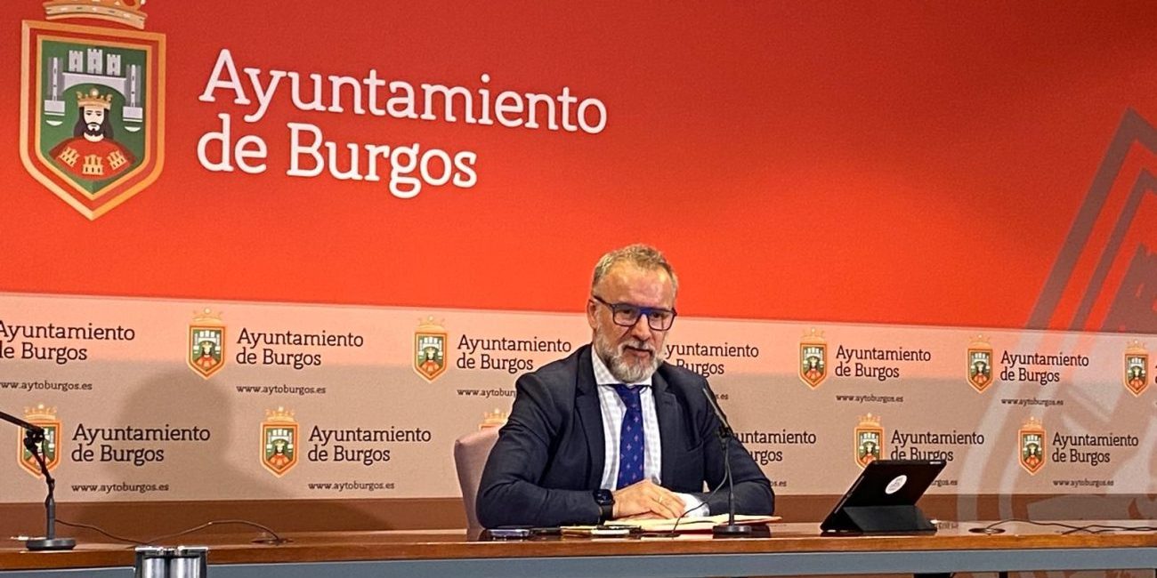 El presidente del Samyt ofrece rueda de prensa
