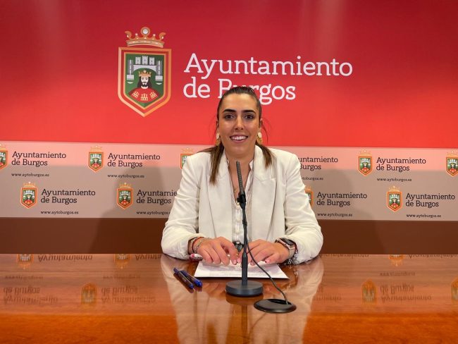 rueda de prensa portavoz del GMPP sobre la proposición que presenta al Pleno de septiembre de 2024jpg